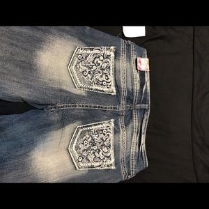 Brand new !Wallflower denim faded jeans!